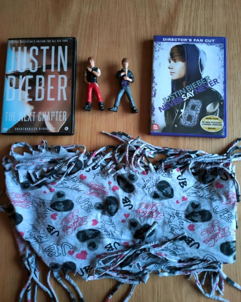Justin Bieber Fanpakket: Sjaal, DVD's en Poppetjes, Verzamelen, Muziek, Artiesten en Beroemdheden, Ophalen, Gebruikt