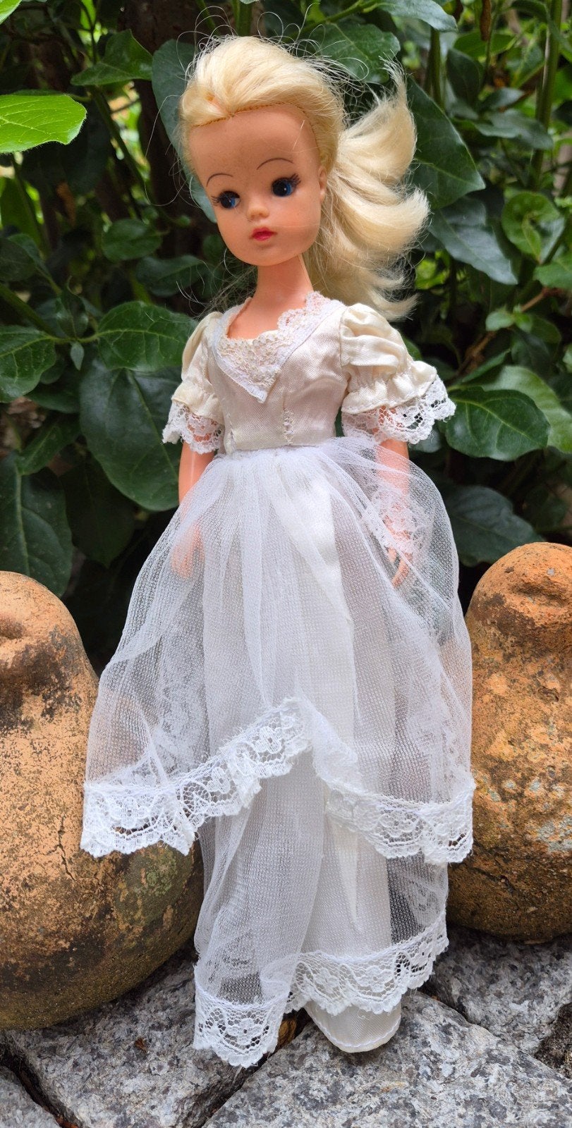 (Barbie) Sindy of Fleur trouwjurk, Ophalen of Verzenden, Kleertjes