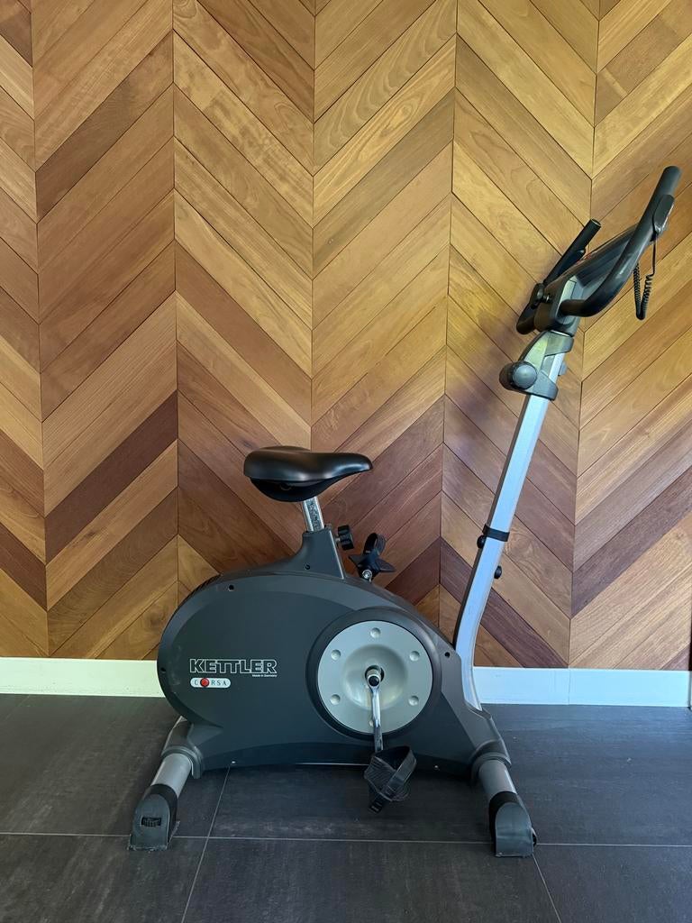 Kettler Corsa Hometrainer, Sport en Fitness, Fitnessapparatuur, Ophalen, Gebruikt, Metaal, Benen