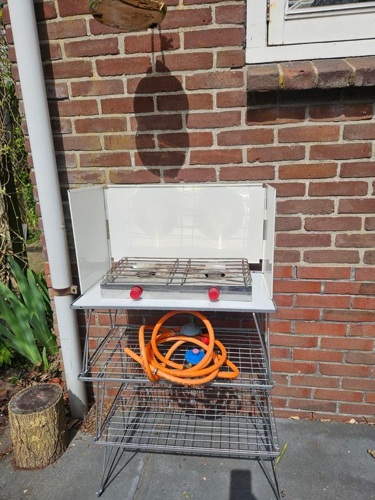 Camping kooktoestel met onderstel en gasslang, Caravans en Kamperen, Kampeeraccessoires, Ophalen, Gebruikt