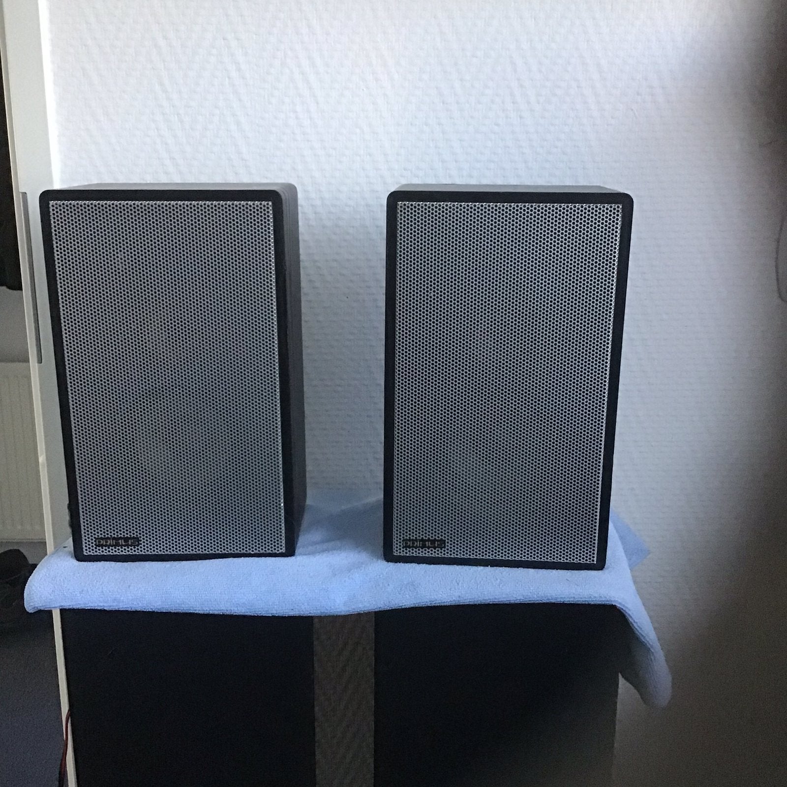 Primus Speakers Type P30/50 — 30 hoog x18 breed x 13 diep., Ophalen of Verzenden, Zo goed als nieuw, Minder dan 60 watt, Overige merken