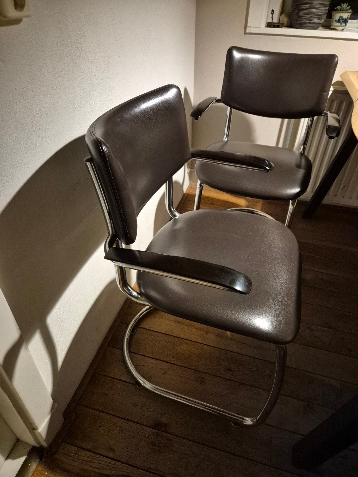 Set van 6 Gispen Dutch Originals GT 2001 stoelen, Ophalen, Kunststof, Bruin, Zo goed als nieuw