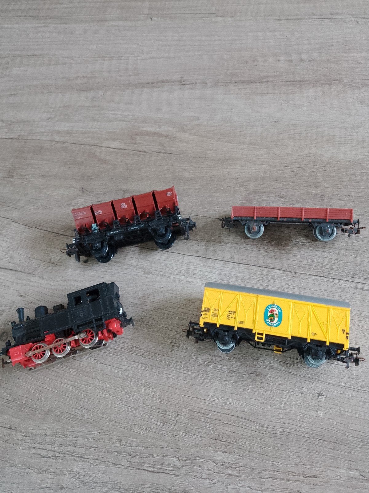 Märklin locomotief en 3 wagons, Hobby en Vrije tijd, Modeltreinen | H0, Wisselstroom, Gebruikt, Locomotief, Ophalen of Verzenden