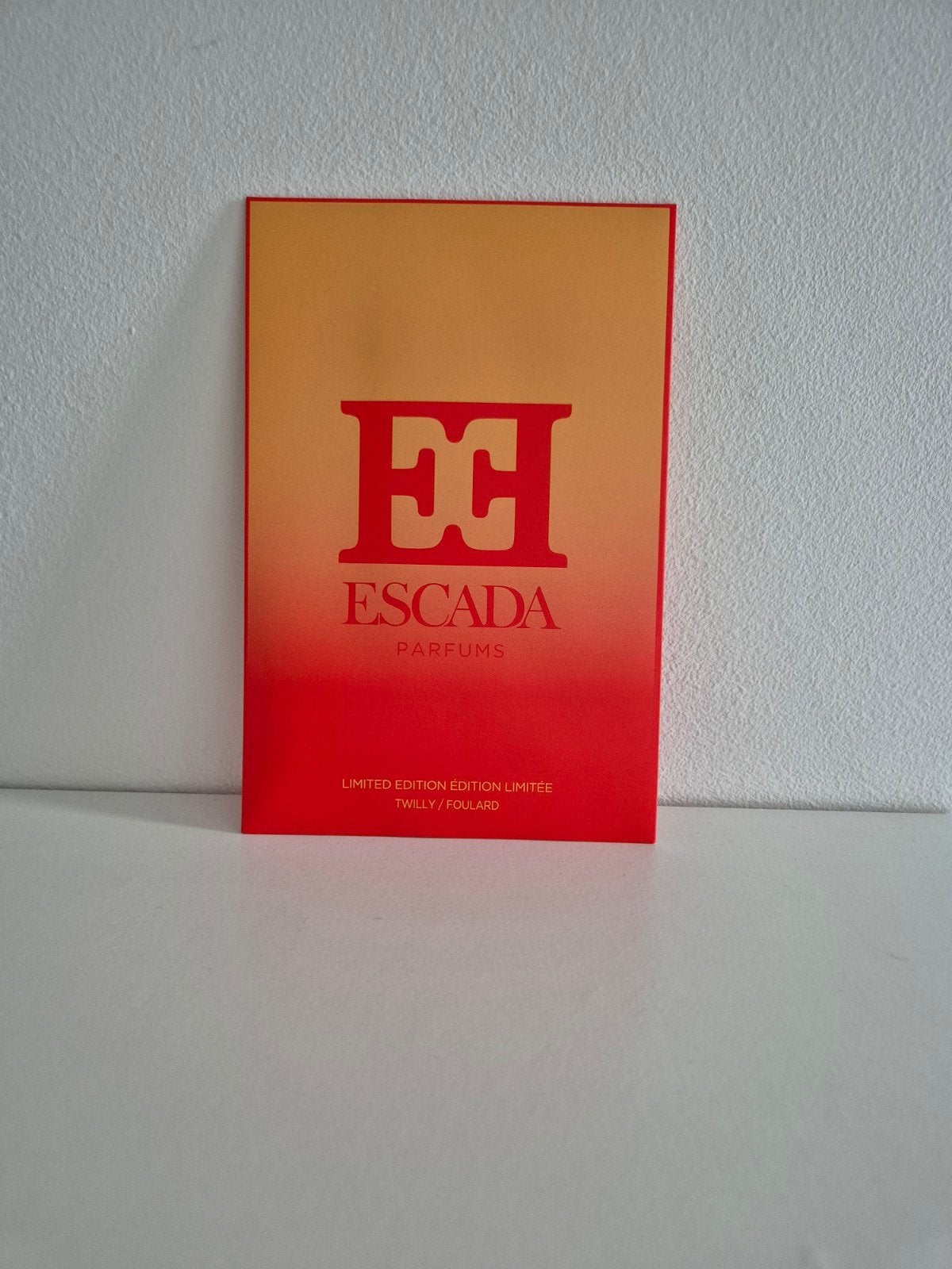 Escada Sjaaltje Limited Edition - Twilly/Foulard, Escada, Ophalen of Verzenden, Nieuw, Sjaal