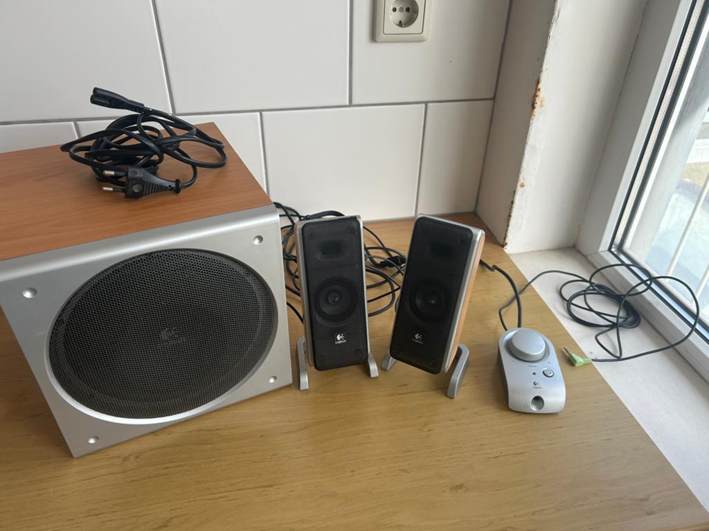 Logitech 2.1 Luidsprekerset met Subwoofer, Computers en Software, Pc speakers, Gebruikt, Audiokanaal 2.1, Ophalen