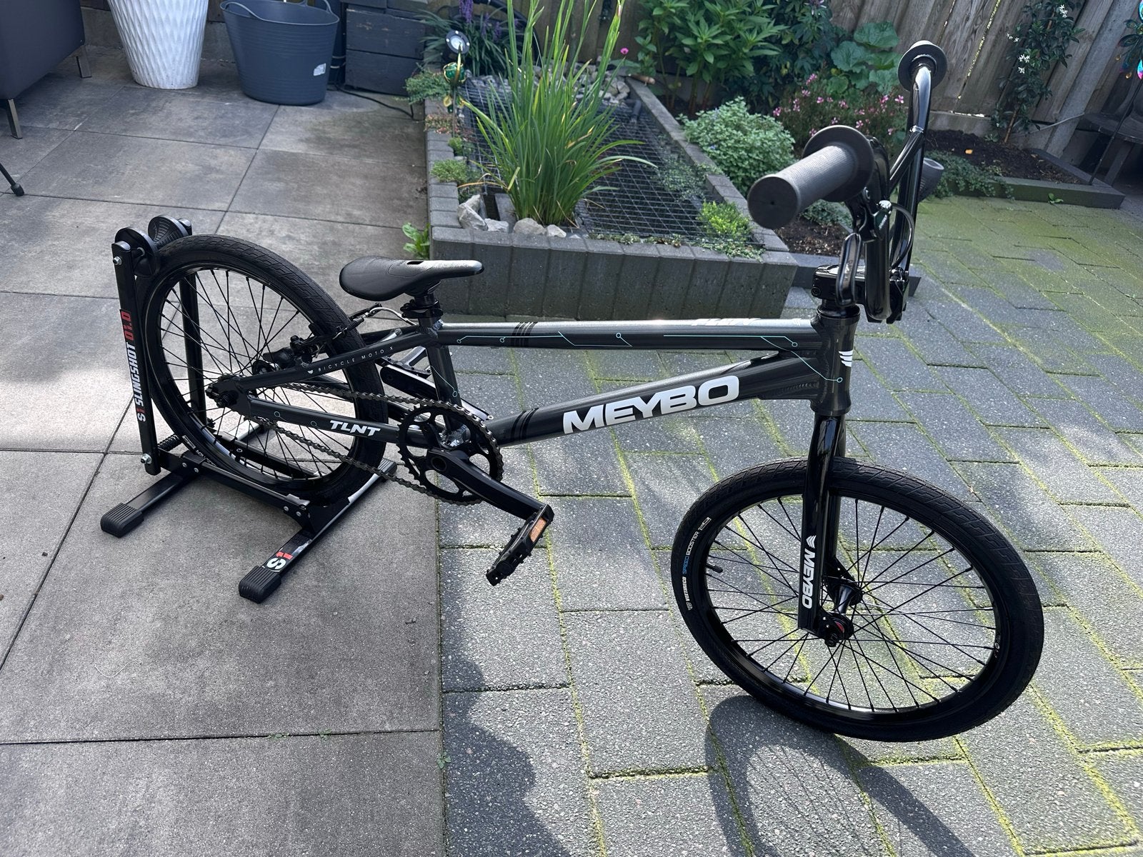 Meybo TLNT Pro 21,5 BMX Racefiets, Ophalen, Aluminium, Zo goed als nieuw, V-brakes