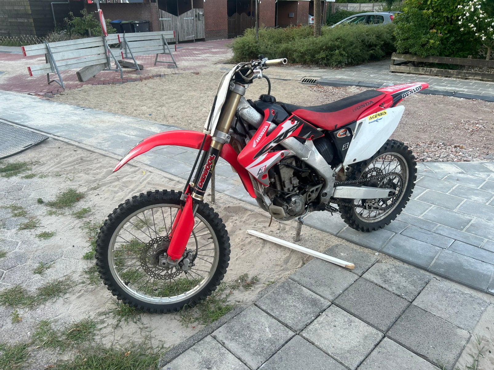 Honda crf 250r 2004, Fietsen en Brommers, Brommers | Crossbrommers, Ophalen, Zo goed als nieuw, Honda