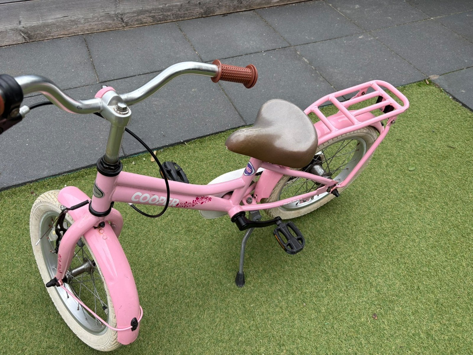 Kinderfietsje 16 inch roze opknapper, Fietsen en Brommers, Ophalen, Terugtraprem, Gebruikt, Cooper