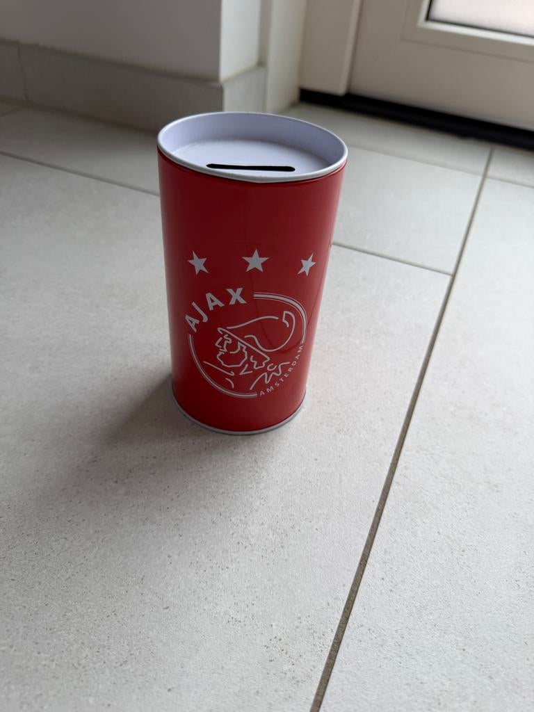 Ajax spaarpot rood - Nieuw, Verzamelen, Ophalen of Verzenden, Zo goed als nieuw
