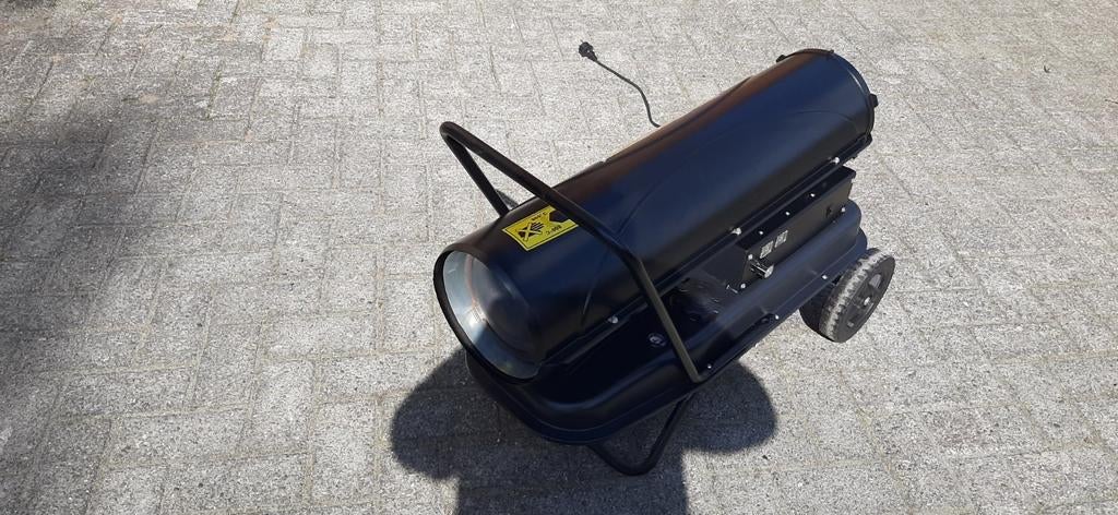 Zwarte heteluchtkanon diesel op wielen, Ophalen of Verzenden, 60 tot 150 cm, Radiator, 30 tot 80 cm