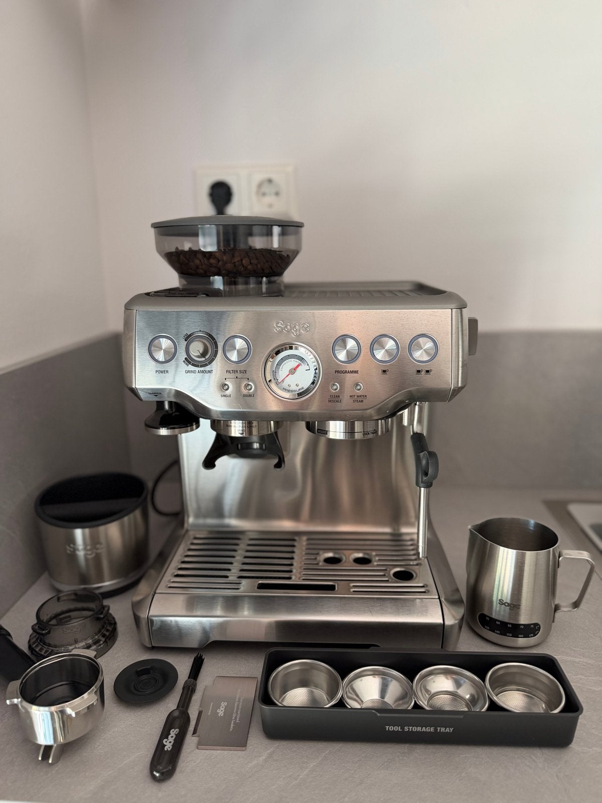 Sage Barista Express RVS Espressomachine, Afneembaar waterreservoir, Espresso apparaat, Zo goed als nieuw, Koffiebonen