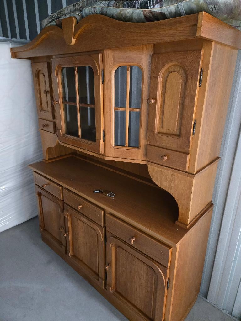 Buffet kast, Ophalen, Met deur(en), 150 tot 200 cm, Zo goed als nieuw