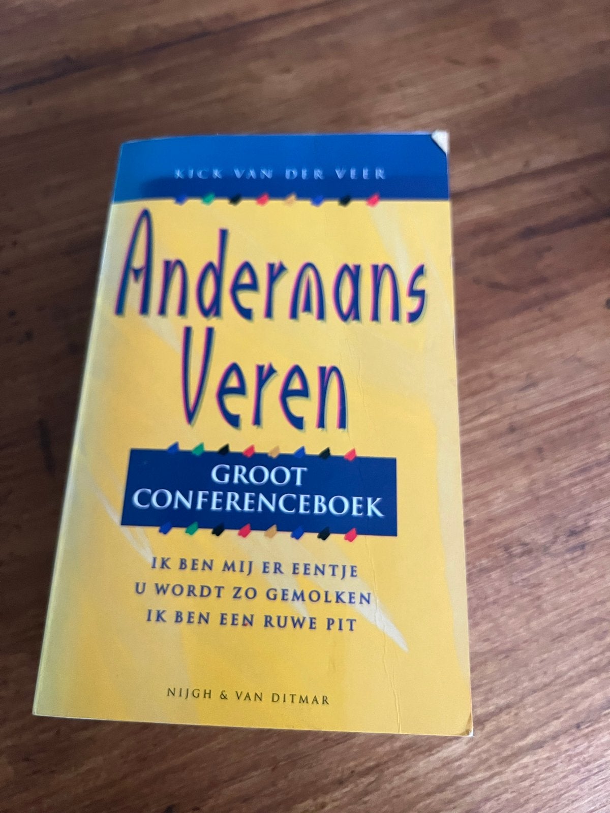Andermans Veren - Groot Conferenceboek, Ophalen of Verzenden, Gelezen, Nederland