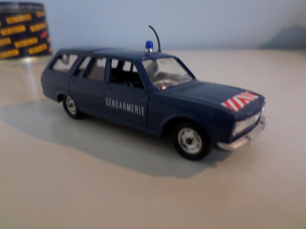 PEUGEOT 504 BREAK van 1974, Hobby en Vrije tijd, Modelauto's | 1:43, Ophalen of Verzenden, Nieuw, Auto, Solido