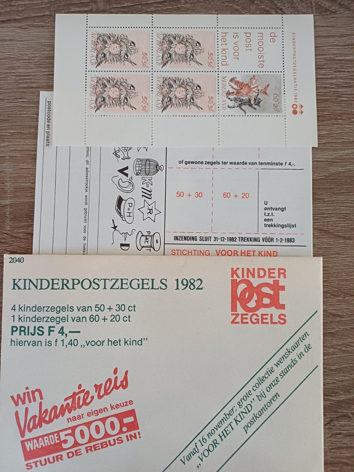 NEDERLAND kinderzegels akte 1982 compleet, Ophalen of Verzenden