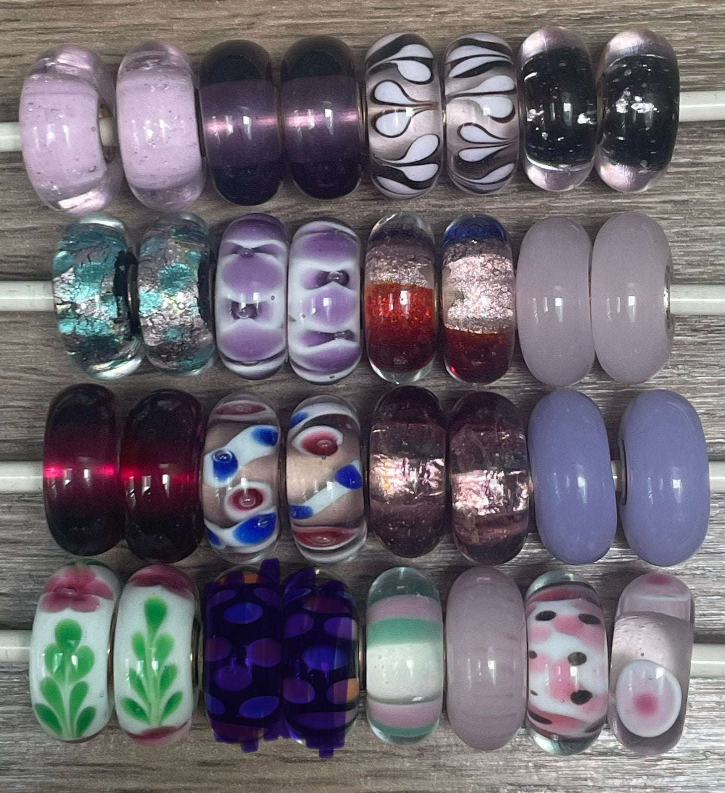 Nieuw Murano glas bedeltjes met paarse en roze tinten, Nieuw, 4 bedels of meer, Zilver, Ophalen