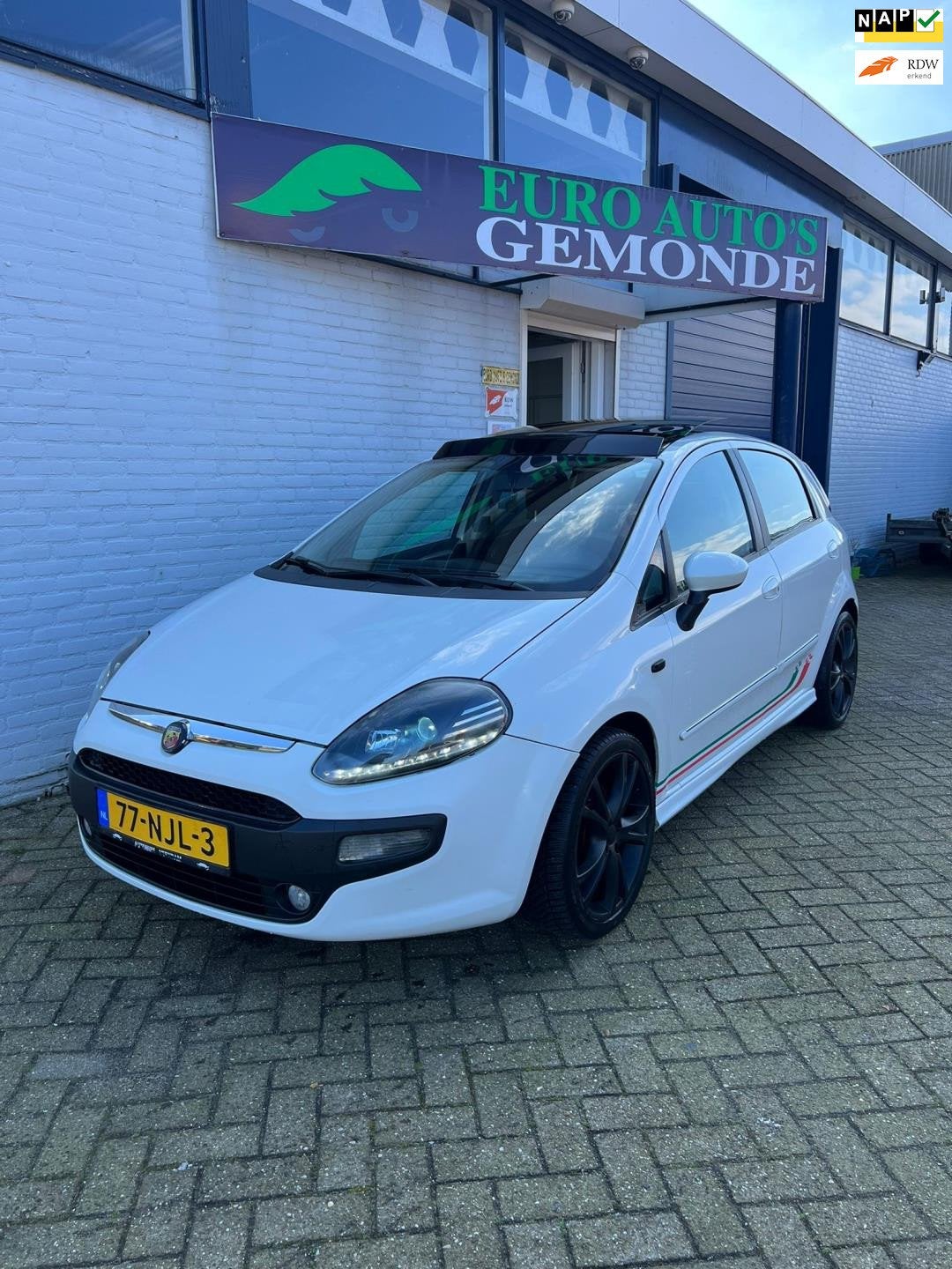 Fiat Punto Evo 1.3 M-Jet Dynamic l Xenon l Panorama dak l, Auto's, Fiat, Voorwielaandrijving, Euro 5, 28 km/l, Gebruikt