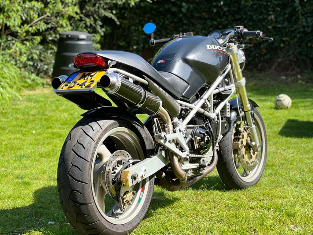 Ducati M900 1996 Monster, Motoren, 2 cilinders, Sportuitlaat, Gebruikt, 900 cc