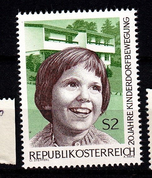 TSS Kavel  180099 Oostenrijk  Postfris 1304, Ophalen, Postfris