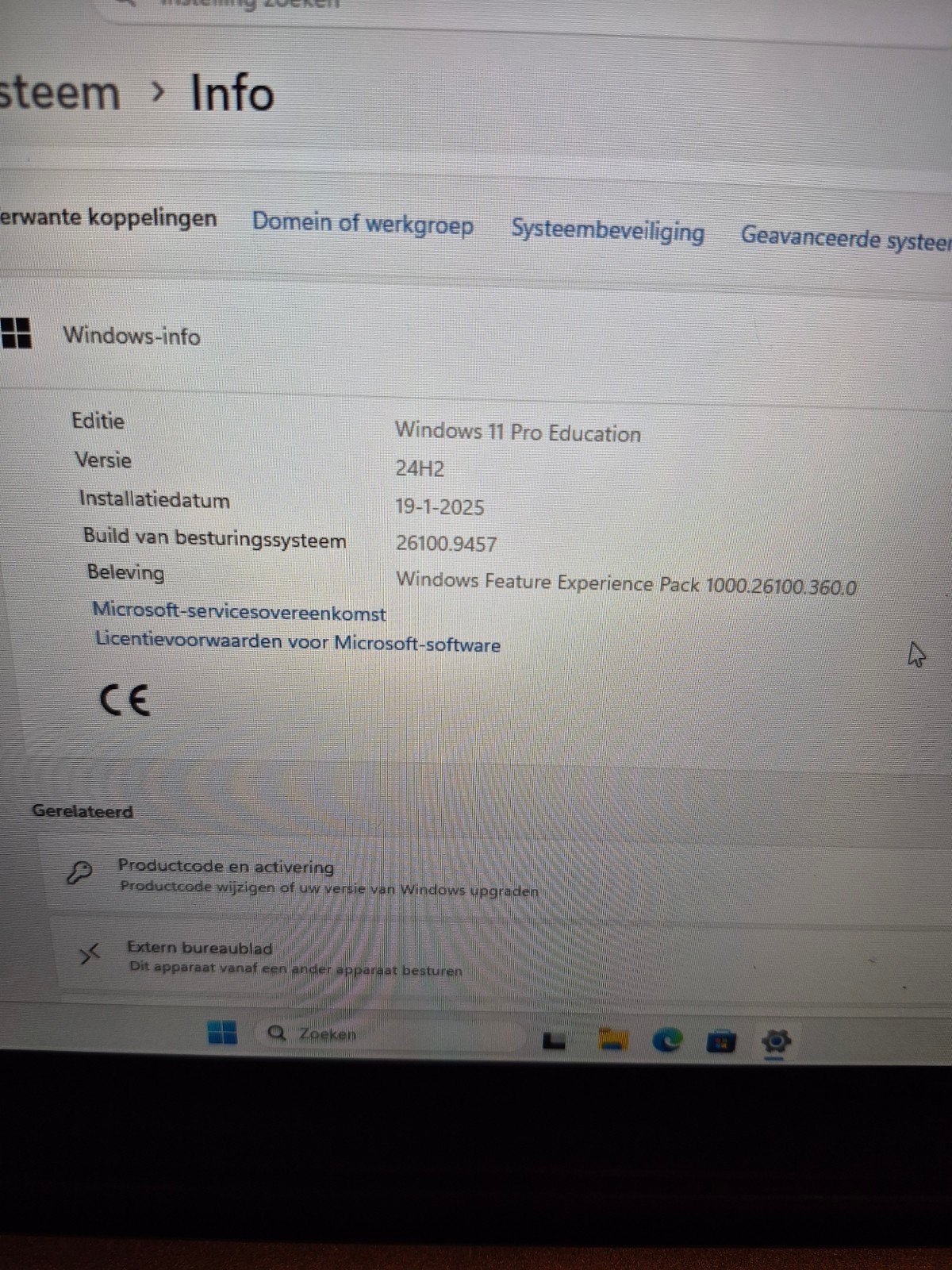 Dell Latitude 3120 2-in-1 Laptop (8GB RAM, 119GB opsla, Gebruikt, 119 GB, 8 GB, Met touchscreen