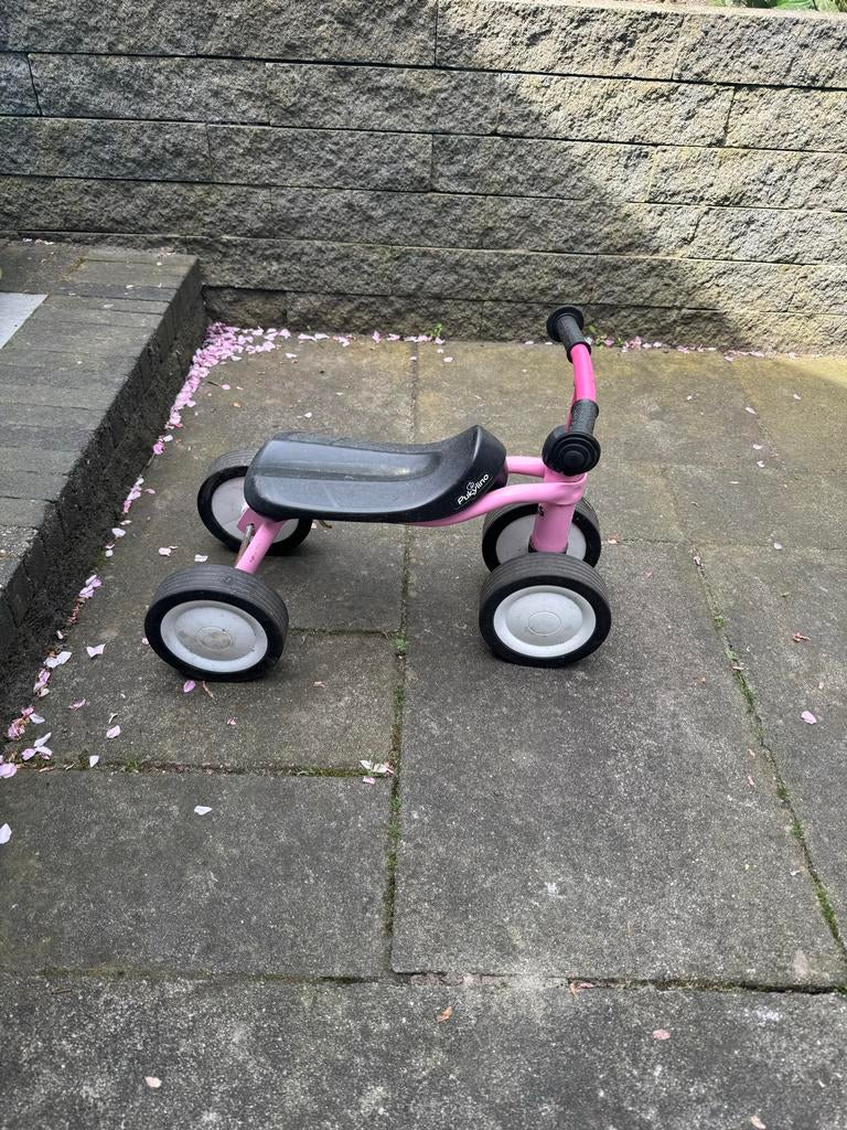 Roze Puky loopfiets met vier wielen, Ophalen, Gebruikt, Loopfiets