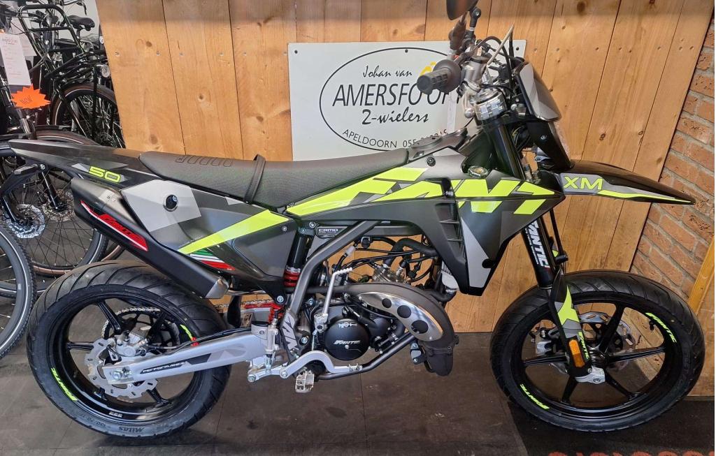 De FANTIC XM50 Performance is een nieuwe schakelbrommer., Fietsen en Brommers, Maximaal 45 km/u, Niet ingevuld, Nieuw, Fantic