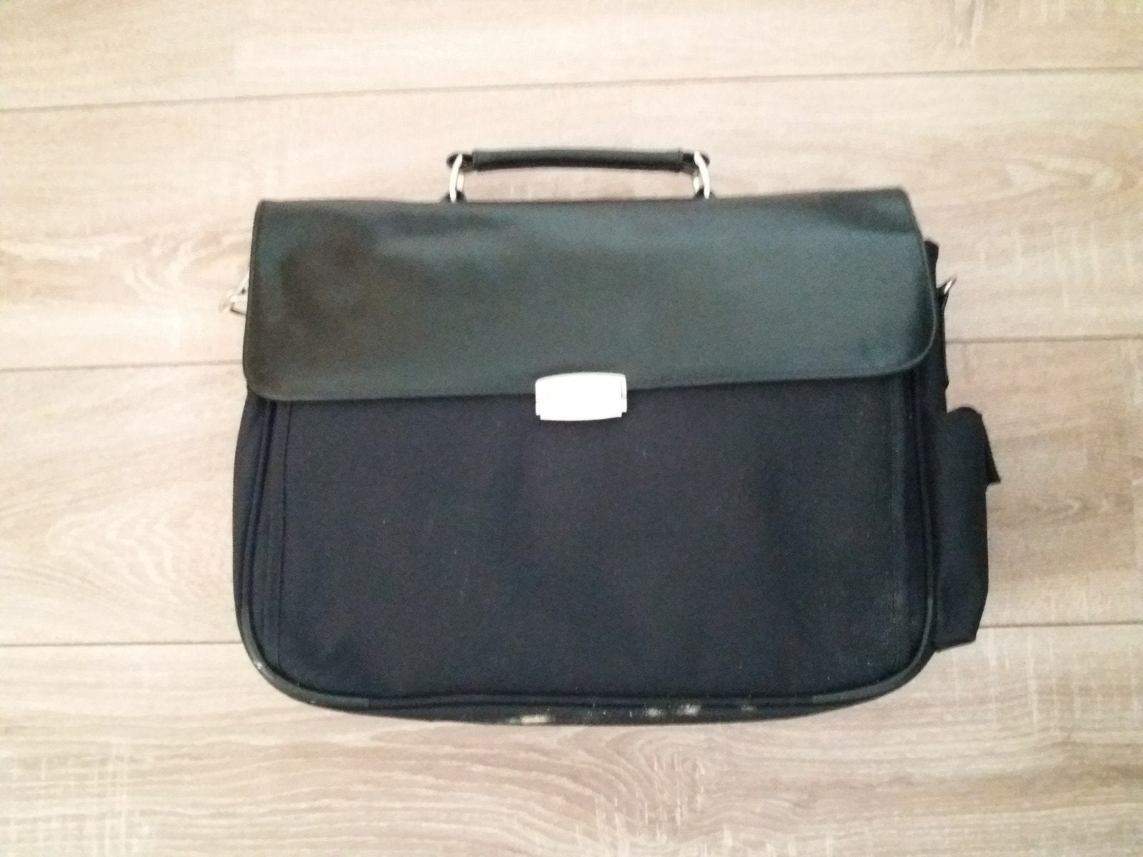 Laptoptas (nieuw), Computers en Software, Klepsluiting, Nieuw, Ophalen of Verzenden, Zwart