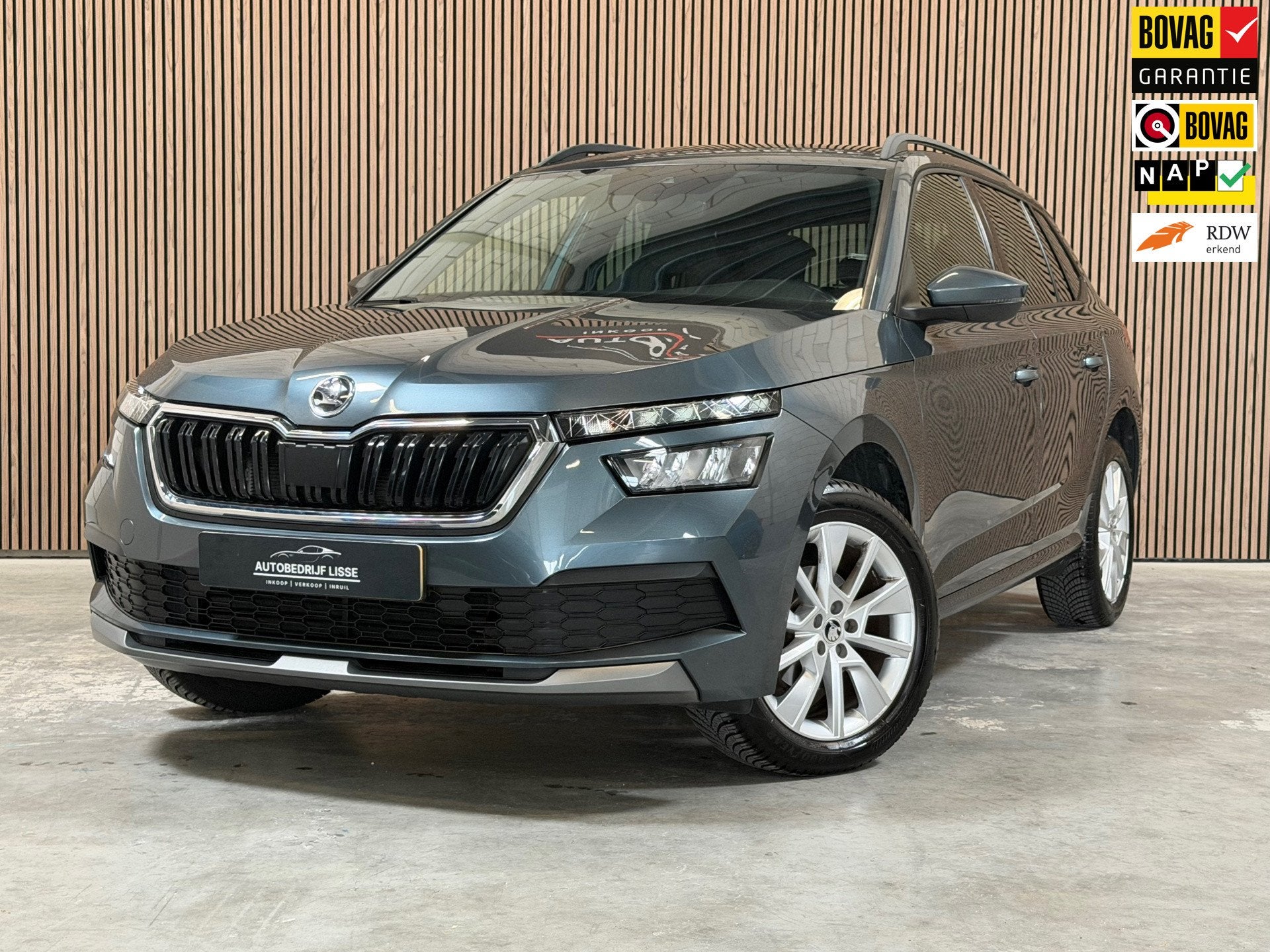 Skoda Kamiq 1.0 TSI Sport Business|Automaat|Carplay|Navi|Nap, Auto's, Euro 6, 49 €/maand, Origineel Nederlands, 3 cilinders