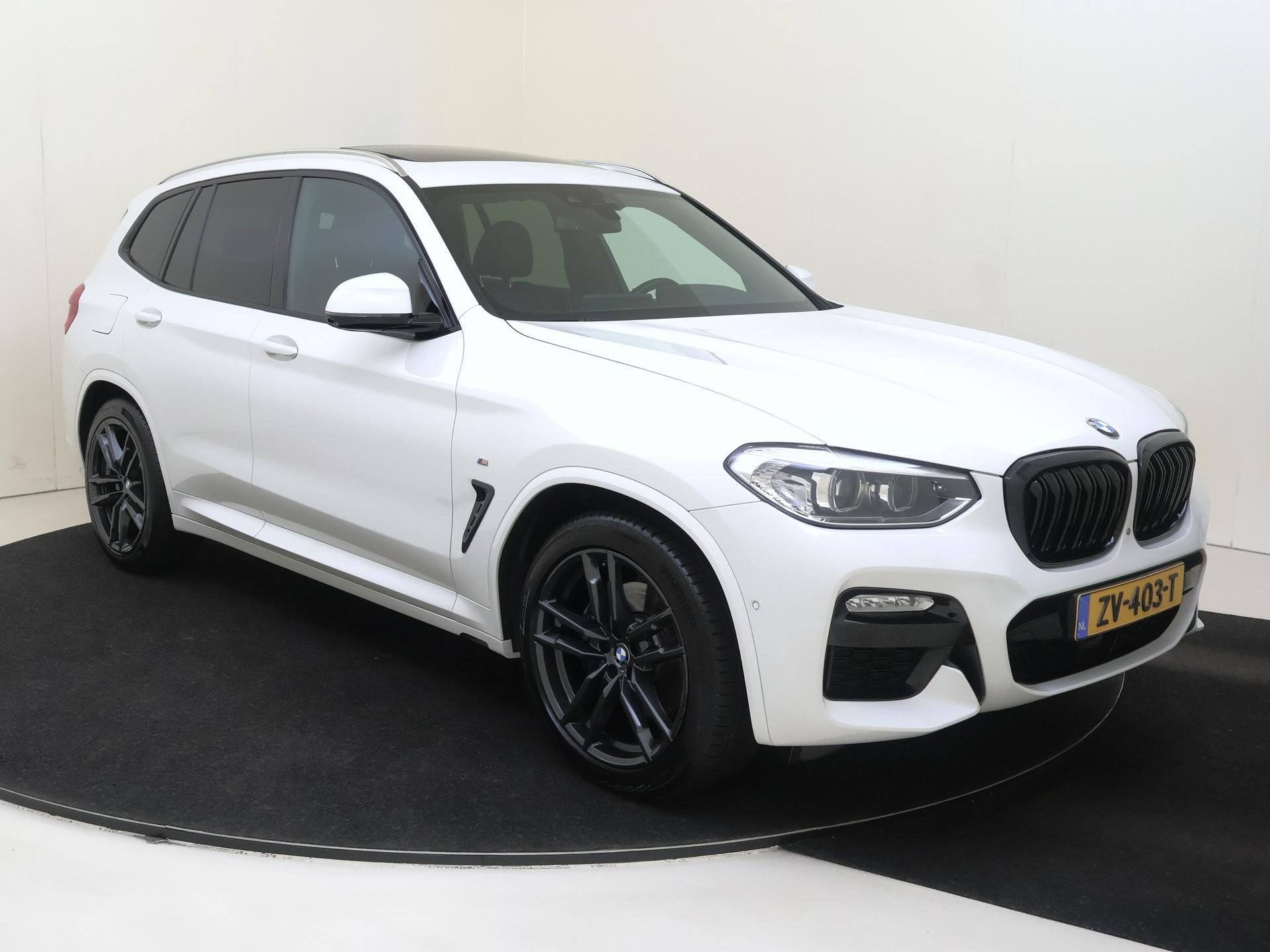 BMW X3 xDrive30i High Executive | Stoel & Stuurverwarming |, Auto's, Automaat, 1998 cc, Gebruikt, 4 cilinders
