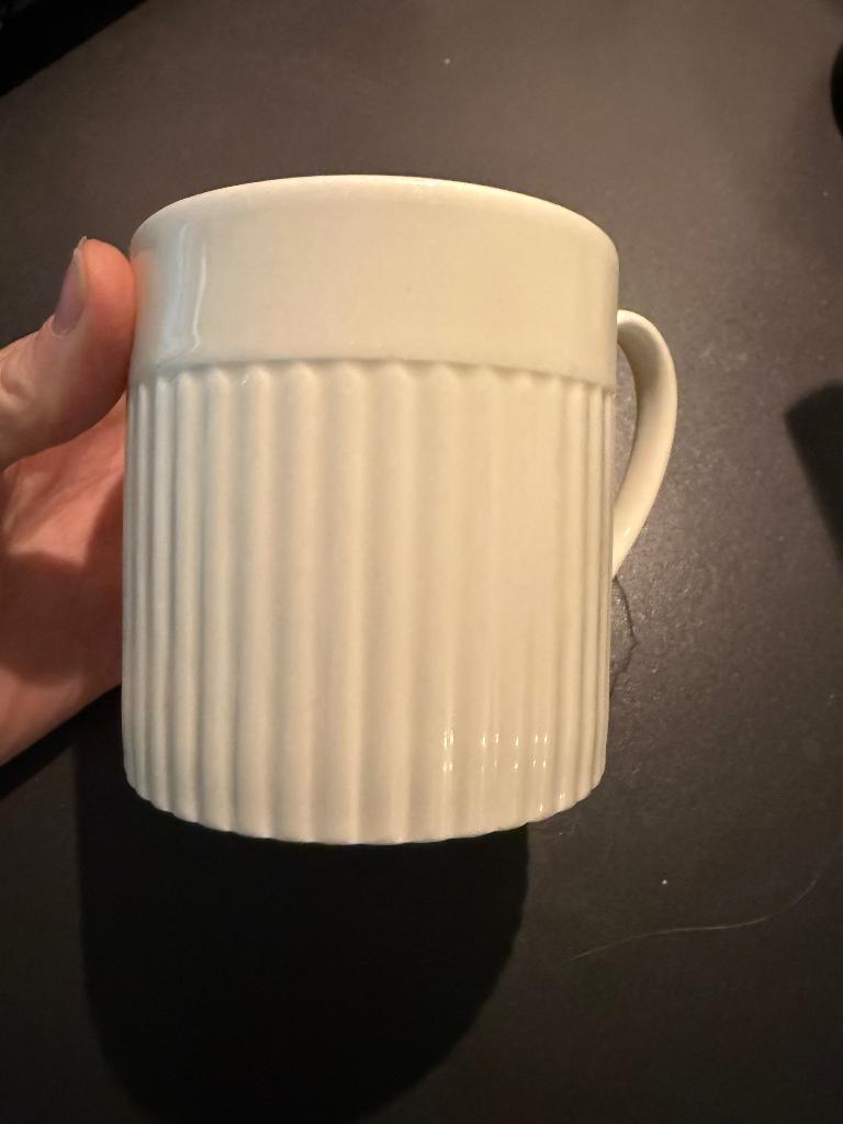 Wedgwood Queen's Ware EDME beker - zeer zeldzaam!!, Ophalen, Zo goed als nieuw, Wedgwood, Kop(pen) en/of Schotel(s)