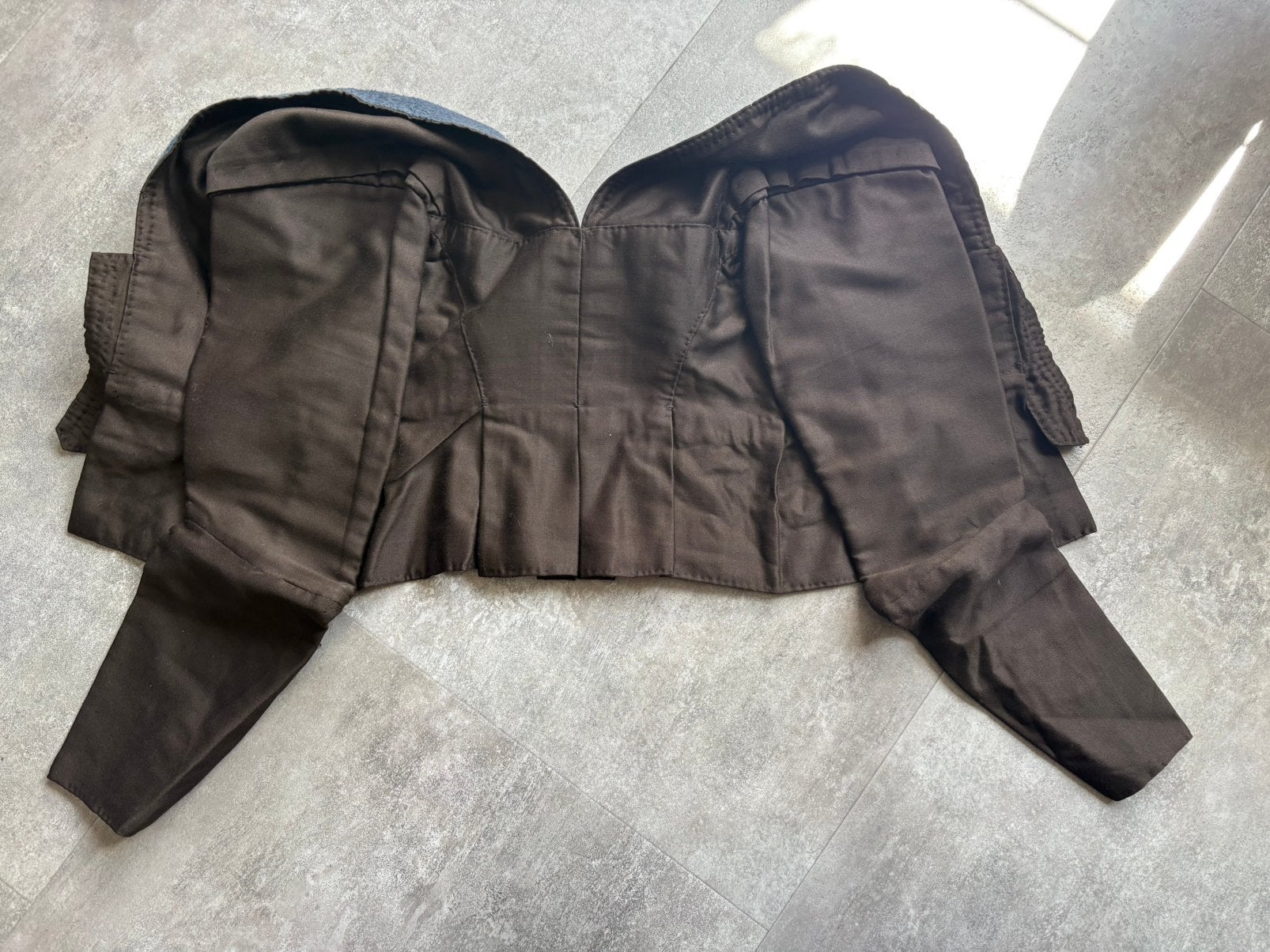 Bruine Staphorster kasschijn - Pronkdracht, Antiek en Kunst, Antiek | Kleding en Accessoires, Ophalen of Verzenden, Dames
