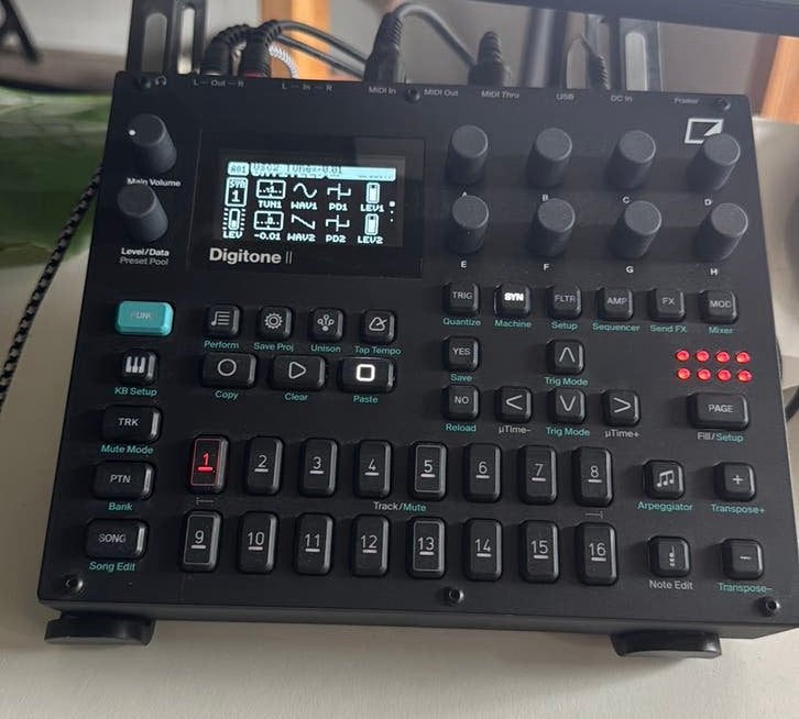 Elektron Digitone II, Ophalen of Verzenden, Zo goed als nieuw, Overige aantallen, Overige merken