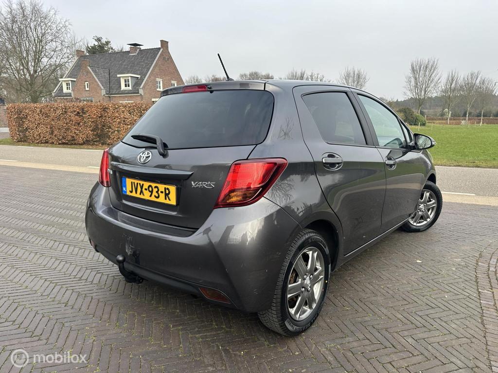 Toyota Yaris 1.0 VVT-i Business Plus Trekhaak Navi✅, Voorwielaandrijving, Stof, Zwart, Met garantie (alle)