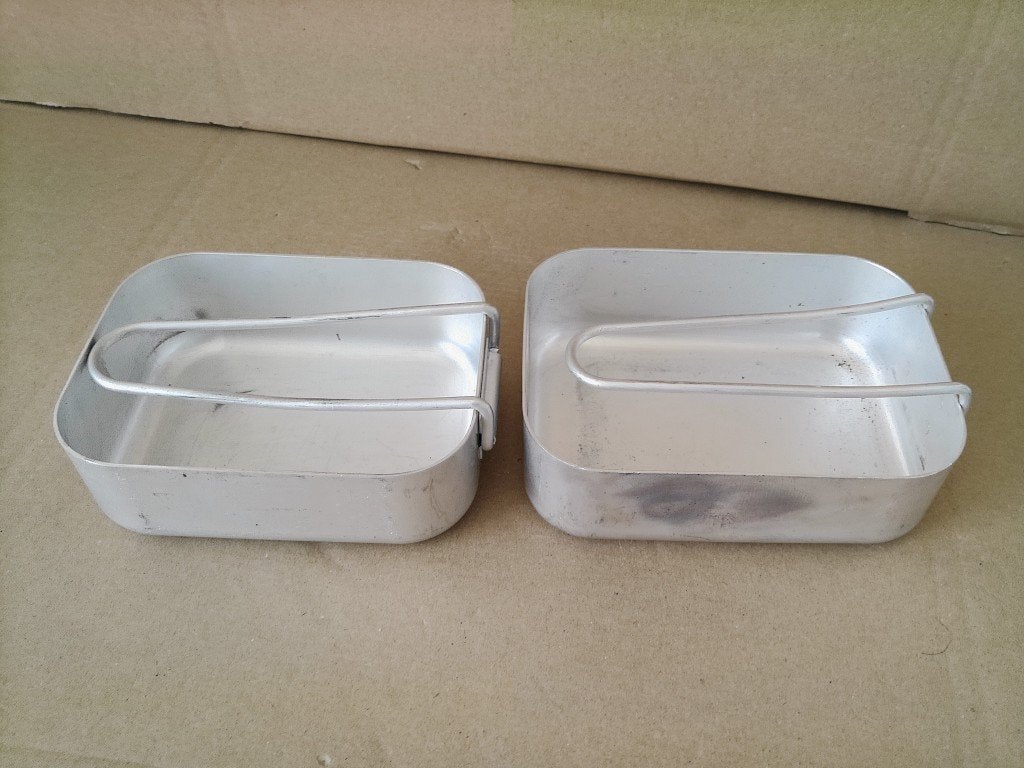 Curiosa vintage etensblikken leger Landmacht met bestek PSU, Ophalen of Verzenden