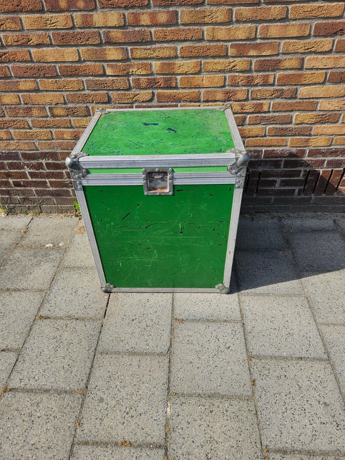 Stevige groene flightcase met vakverdeling, Huis en Inrichting, Overige houtsoorten, Gebruikt, 50 tot 100 cm, 50 tot 75 cm