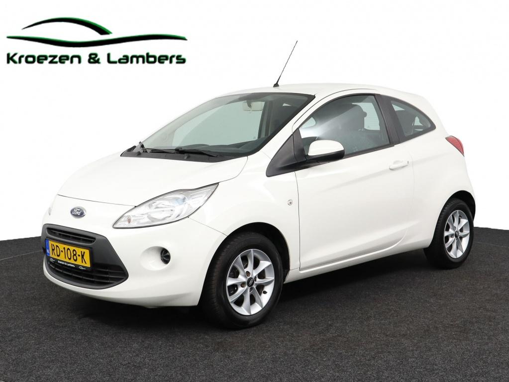Ford Ka 1.2 Style s/s (bj 2016), Auto's, Ford, Stof, Gebruikt, 4 cilinders, 4 stoelen