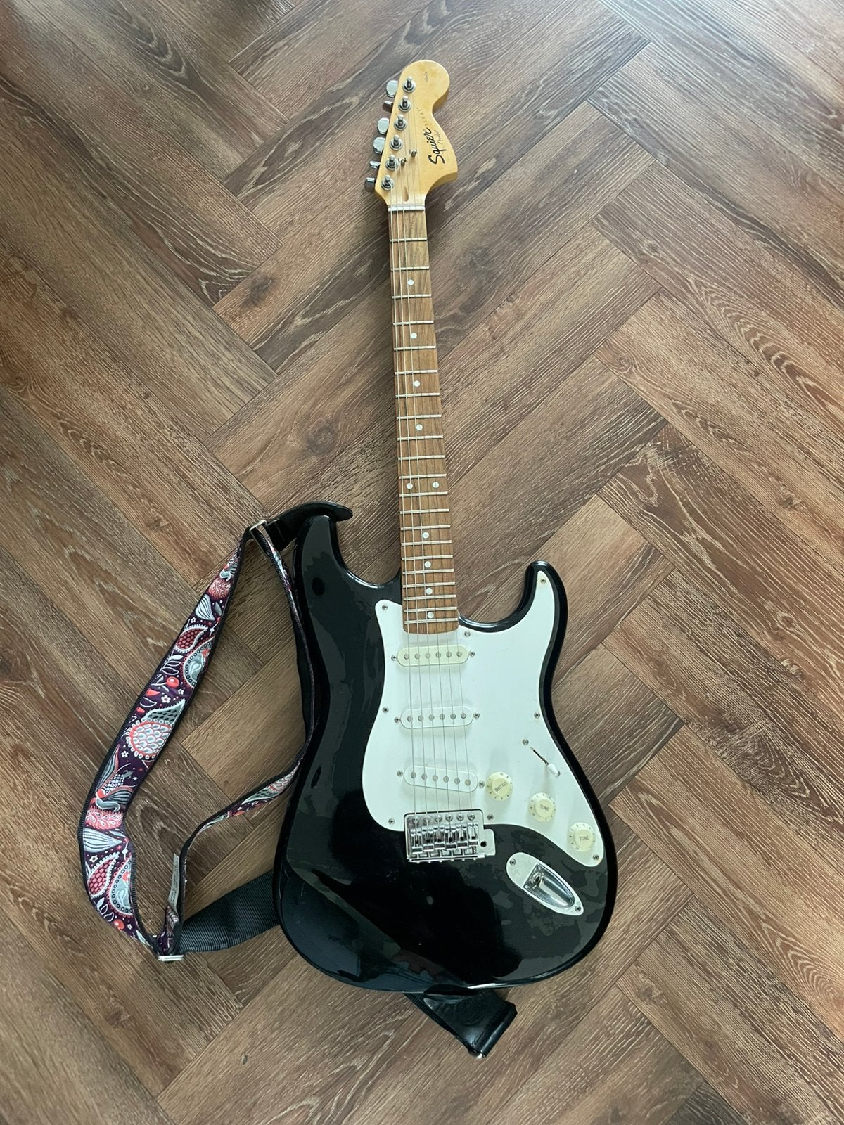 Squier strat by Fender, affinity series, Ophalen, Gebruikt, Solid body, Fender