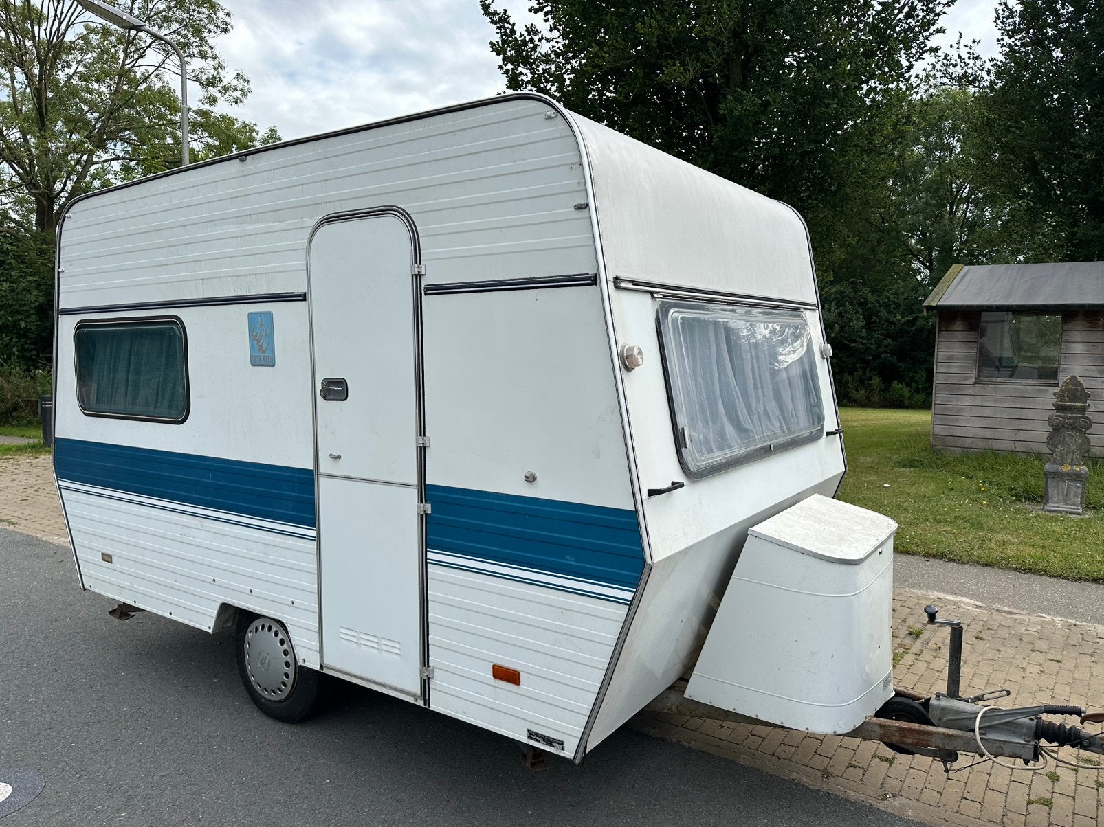 Knaus Komfort K350 max beladen 750 Kg. Nieuwe banden!, Rondzit, Koelkast, Tot en met 2, Bedrijf