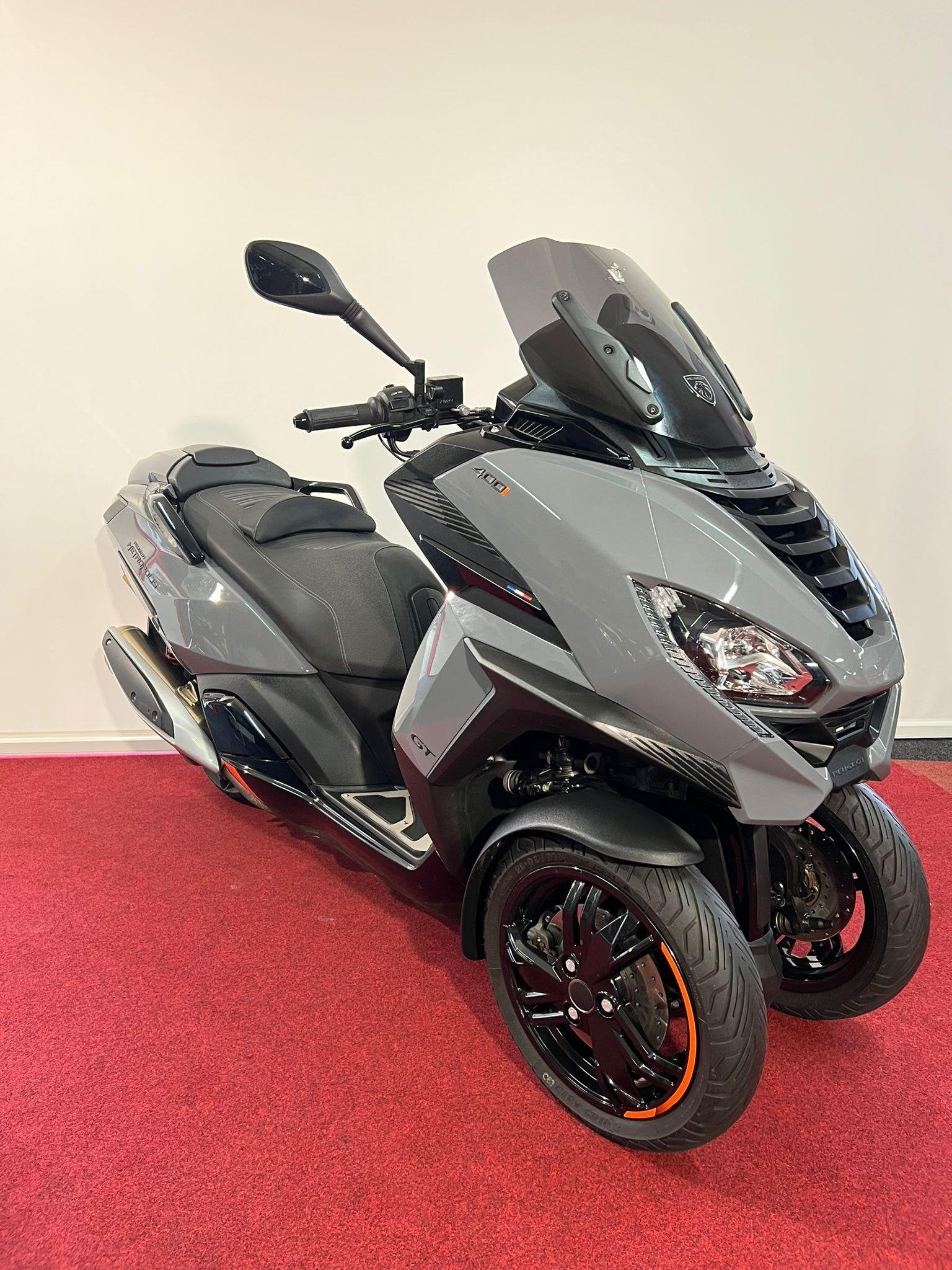 Peugeot Metropolis 400 GT ABS, Motoren, Scooter, ABS, Automaat, Bonnetstraat 1
6718 XN  Ede, NL