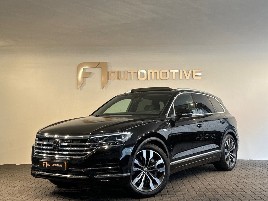 Volkswagen Touareg 3.0 TSi e-Hybrid 4M R Pano|Memory|Trekhaa, Auto's, Automaat, 14 kWh, Gebruikt, 462 pk