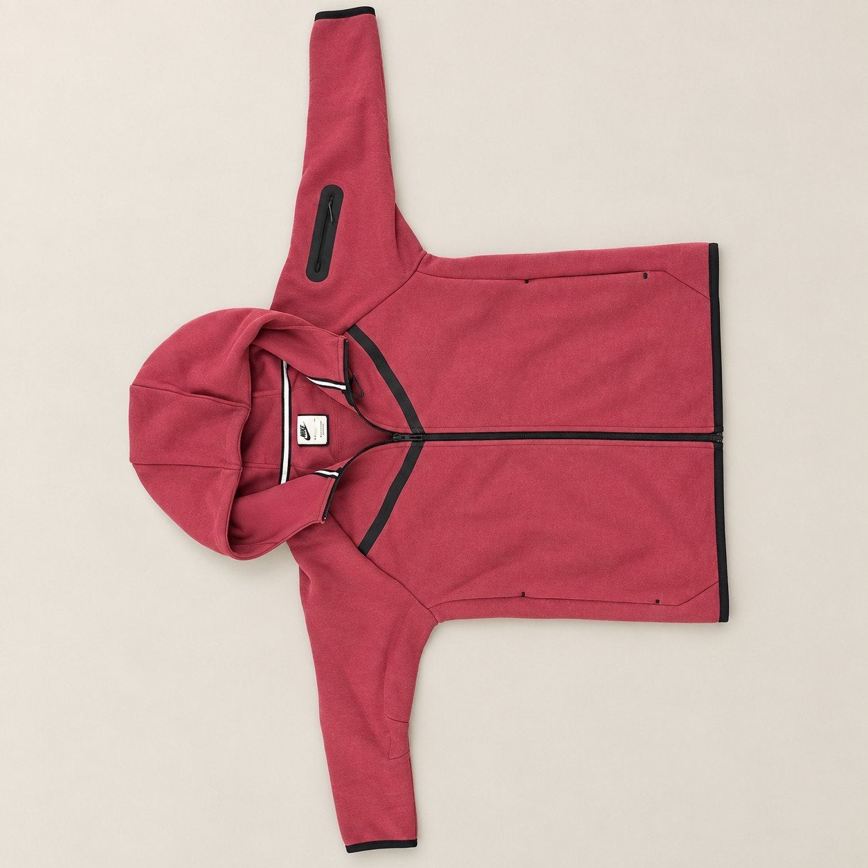 Nike Tech Fleece trainingspak bordeauxrood, Nike, Maat 56/58 (XL), Ophalen of Verzenden, Zo goed als nieuw