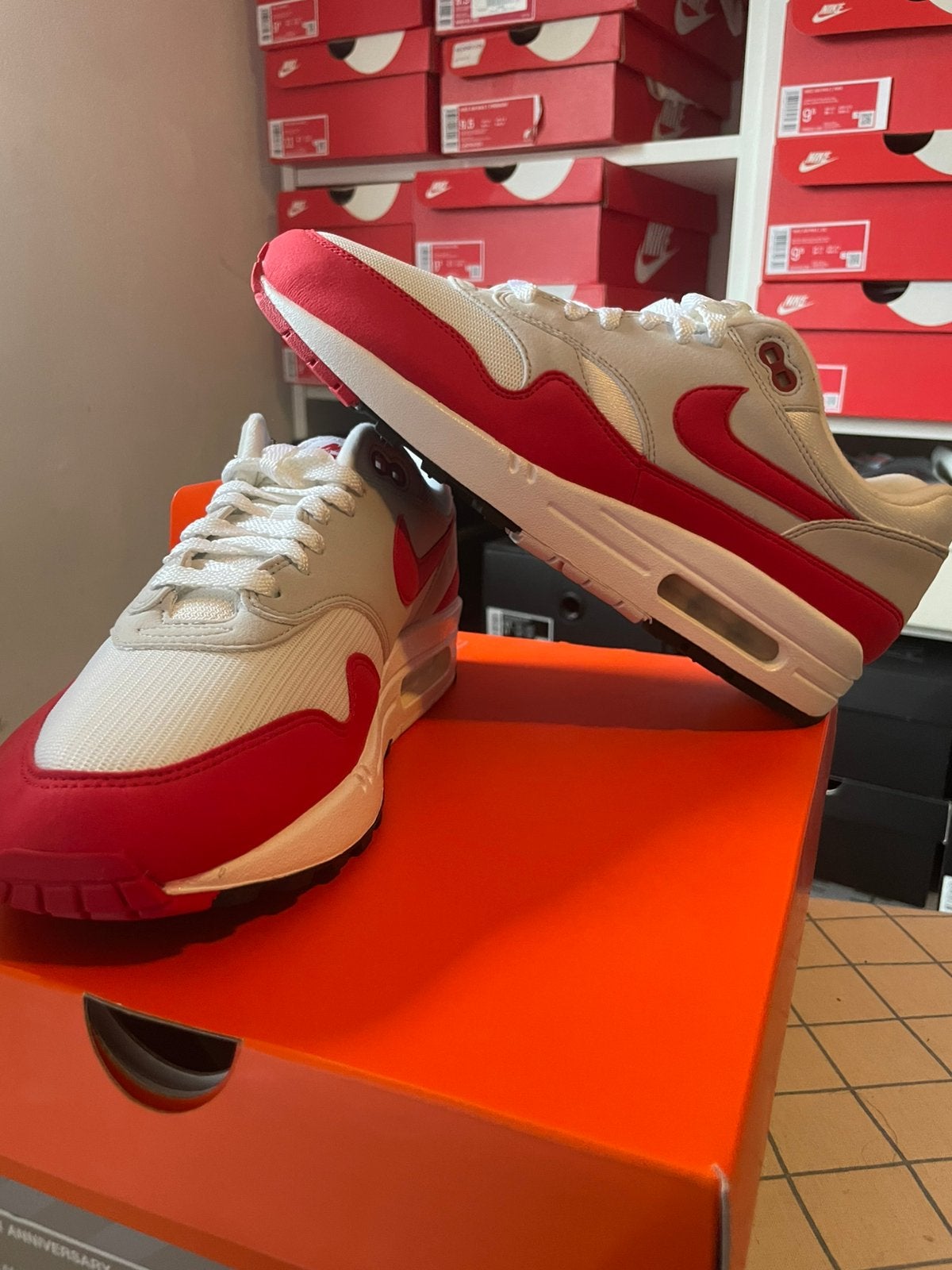 Nike Air Max 1 Anniversary Red! Nieuw! Maat 43! OG!, Overige kleuren, Nieuw, Ophalen of Verzenden, Sneakers of Gympen