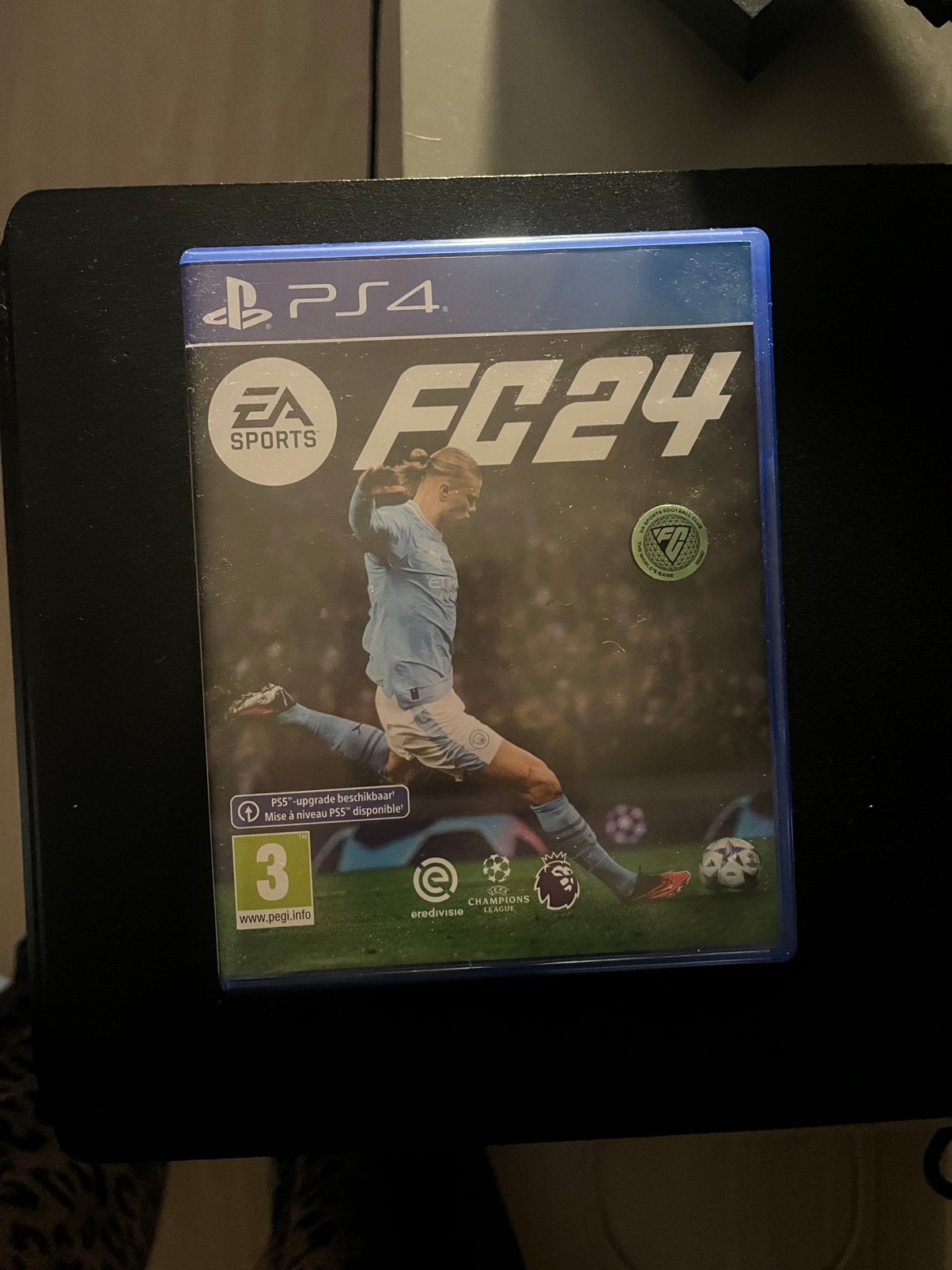 FIFA 24, Ophalen of Verzenden, Zo goed als nieuw, Sport, 3 spelers of meer
