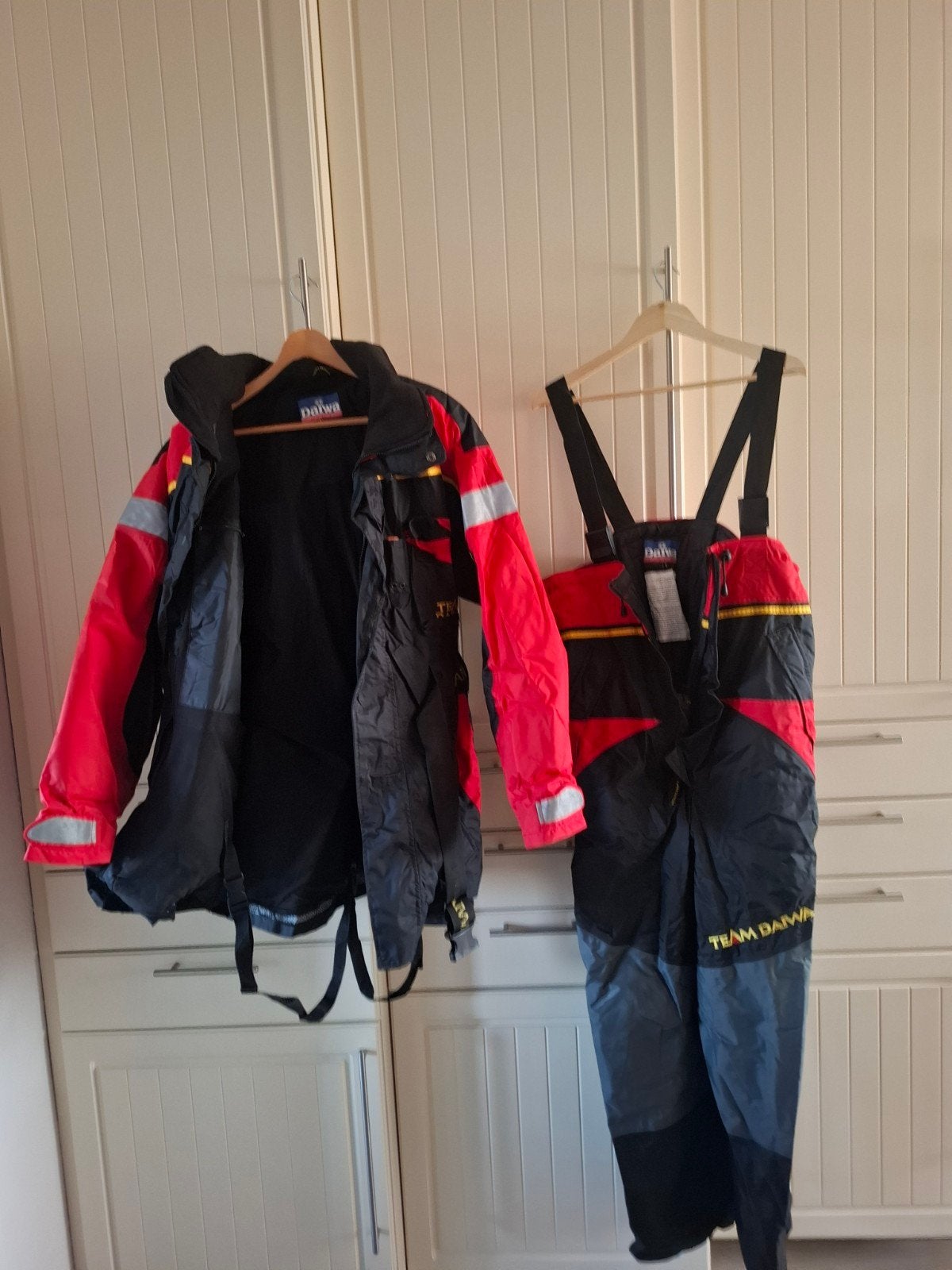 Daiwa Drijf/Warmtepak Maat L (geschikt voor 54-56), Ophalen of Verzenden