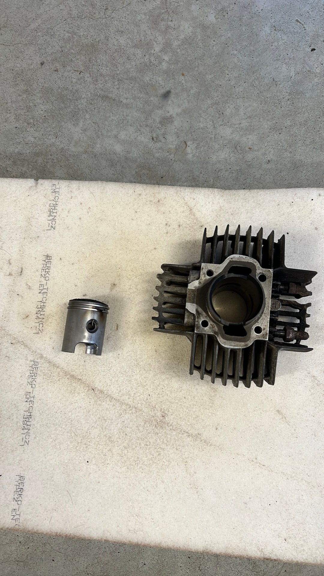 50cc cylinder, Ophalen, Zo goed als nieuw, Cilinder