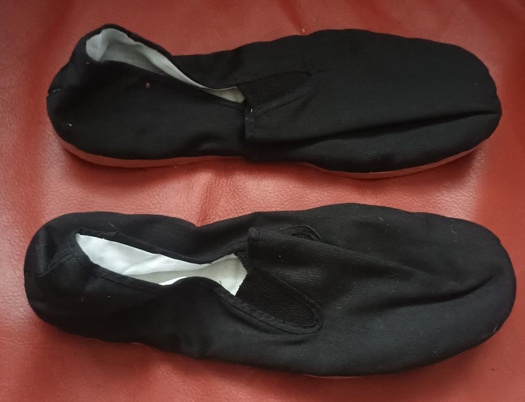 Nieuwe Schoenen karateschoen instapper katoen zomer maat 39, Zwart, Overige typen, Nieuw, Ophalen of Verzenden