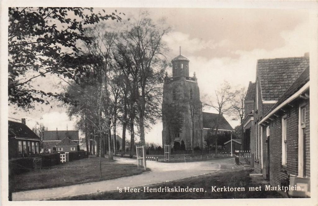 702-338-021 'S Heer-Hendrikskinderen Kerktoren Met Marktple, Verzenden, Voor 1920, Zeeland