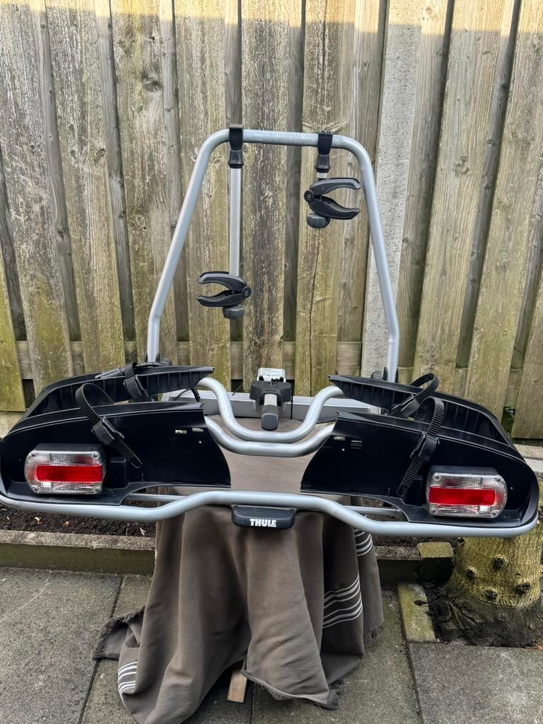 Thule, Auto diversen, Fietsendragers, Ophalen, Elektrische fiets, Zo goed als nieuw, 2 fietsen