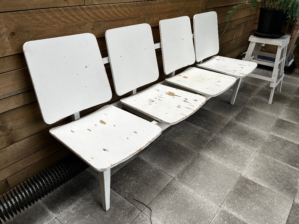witte houten wachtkamerbank, Antiek en Kunst, Ophalen