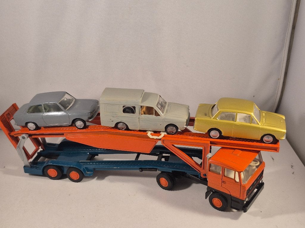 Daf 2800 Autotransporter .nr.58+ 3x Daf 33/44 Lion Car 1:50, Ophalen of Verzenden, Gebruikt, Bus of Vrachtwagen, Lion Toys